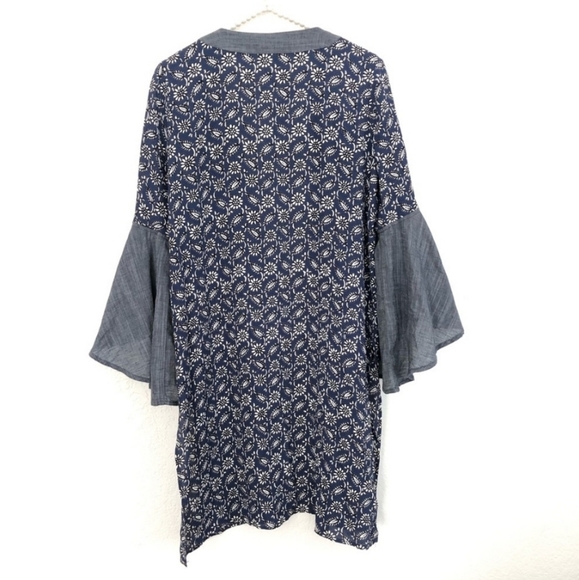 Ivy Jane Blue Floral Bell sleeve Kimono cover up - Picture 4 of 4